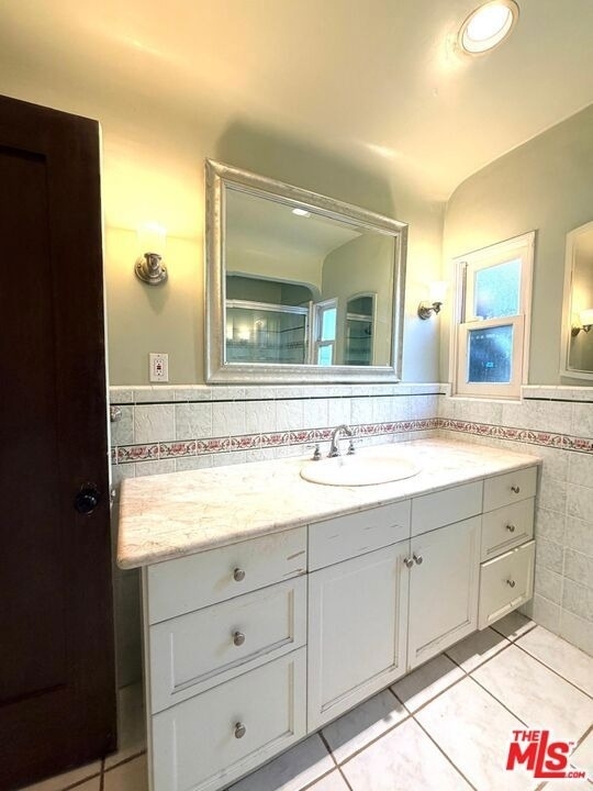 2342 Selby Avenue - Photo 23