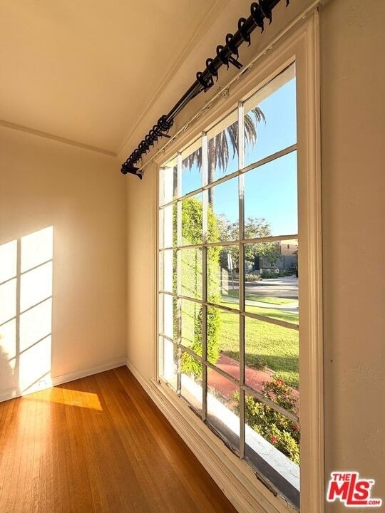 2342 Selby Avenue - Photo 10