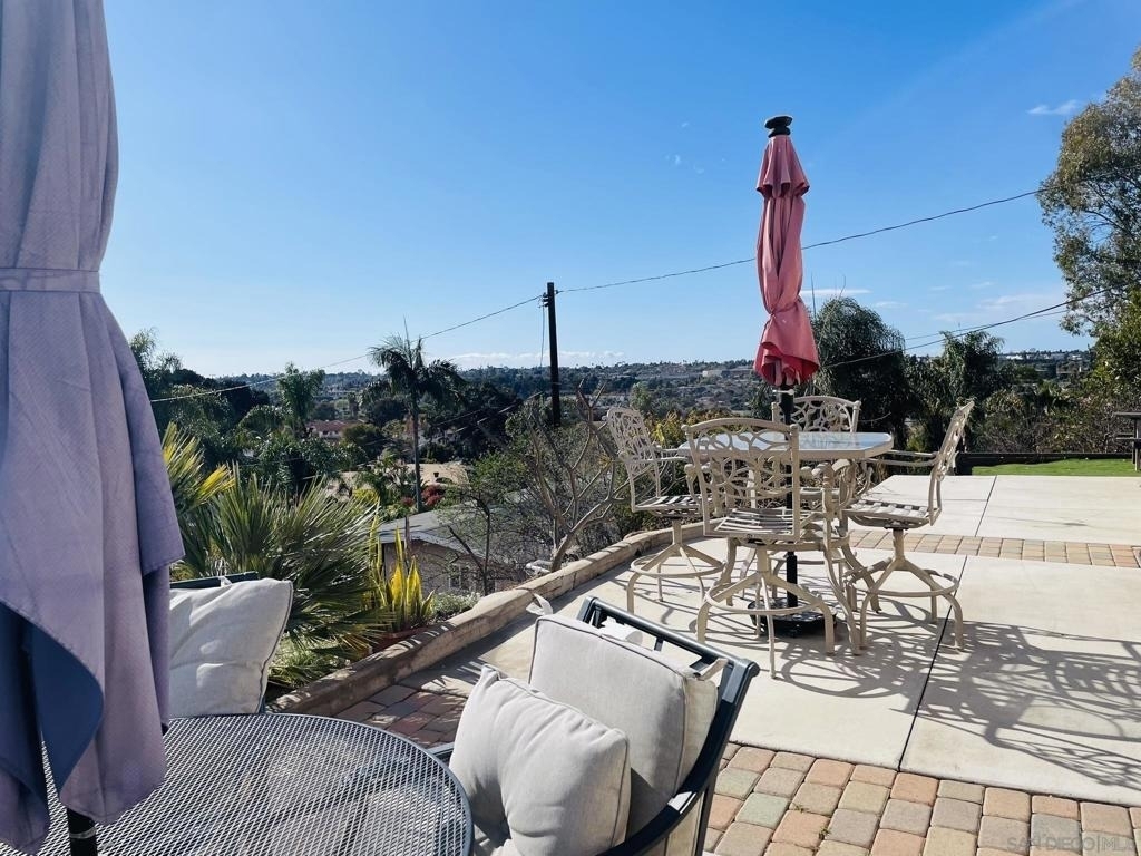 1255 Rhea Place - Photo 2