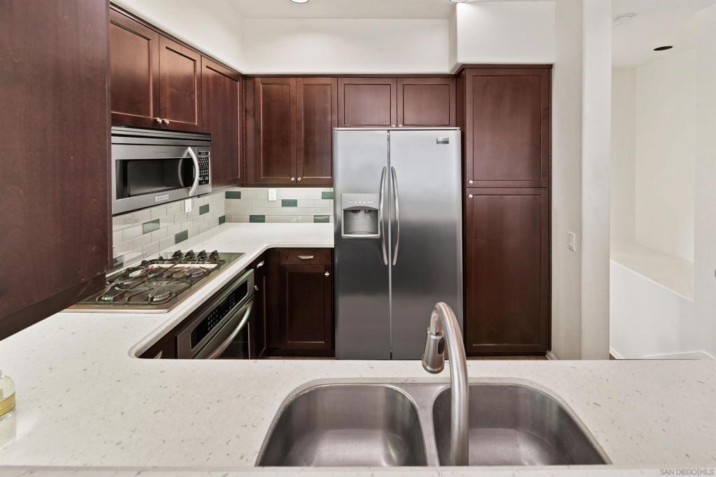 12488 Heatherton Ct - Photo 17