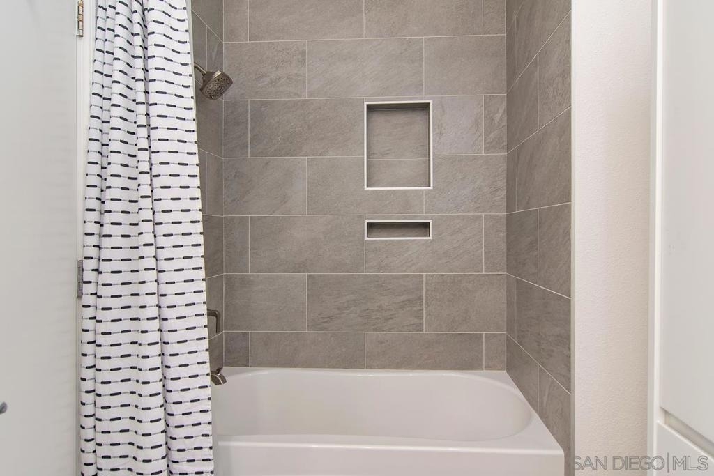 427 9th Ave - Photo 16
