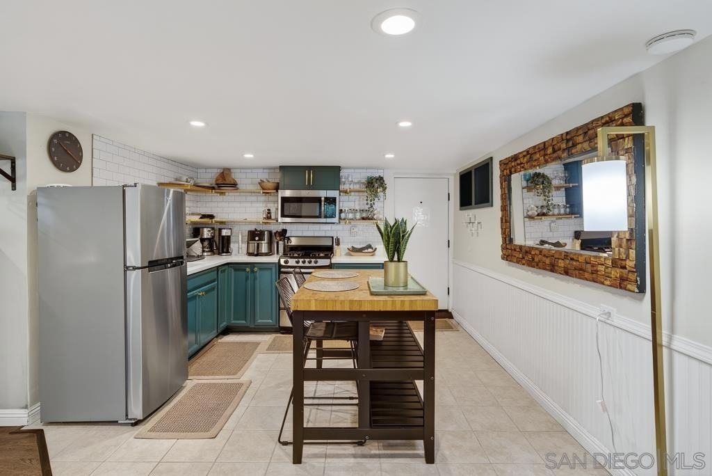 5438 Gilbert Dr - Photo 7