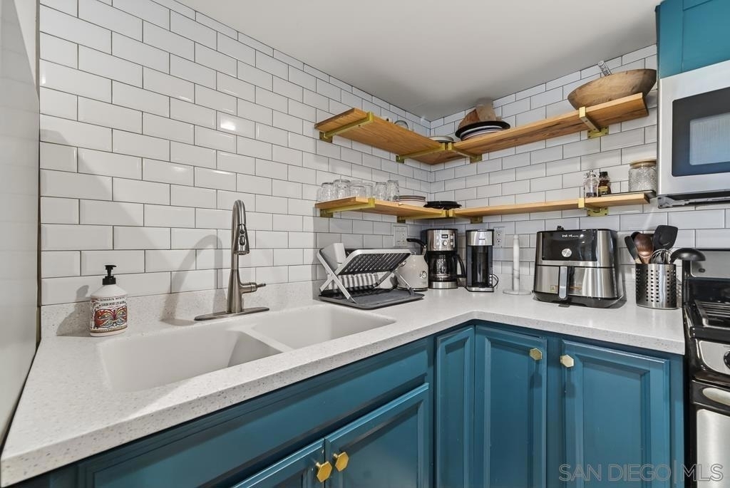 5438 Gilbert Dr - Photo 9