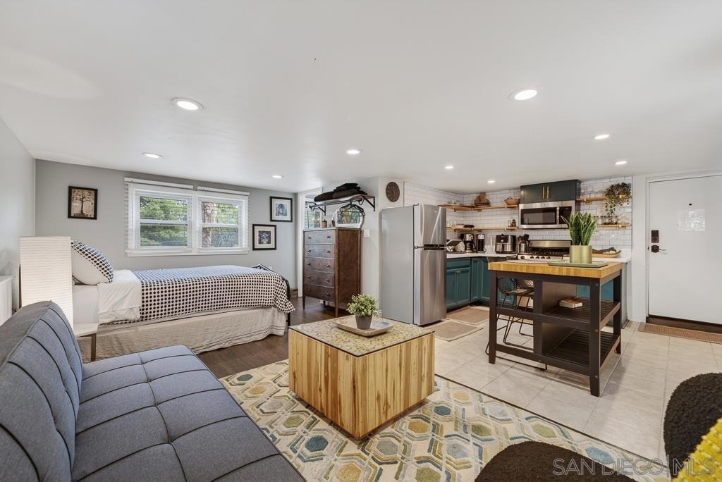 5438 Gilbert Dr - Photo 14