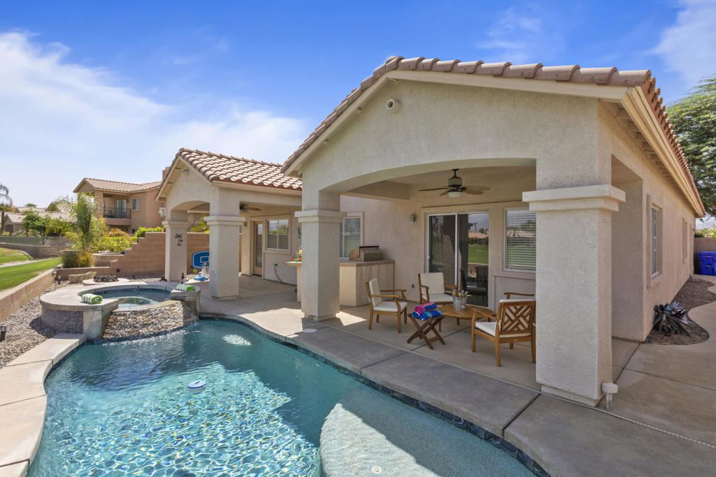 80162 Pebble Beach Drive - Photo 0