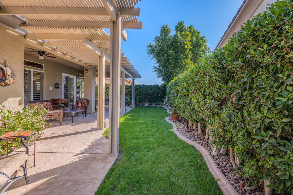 80571 Hoylake Drive - Photo 32
