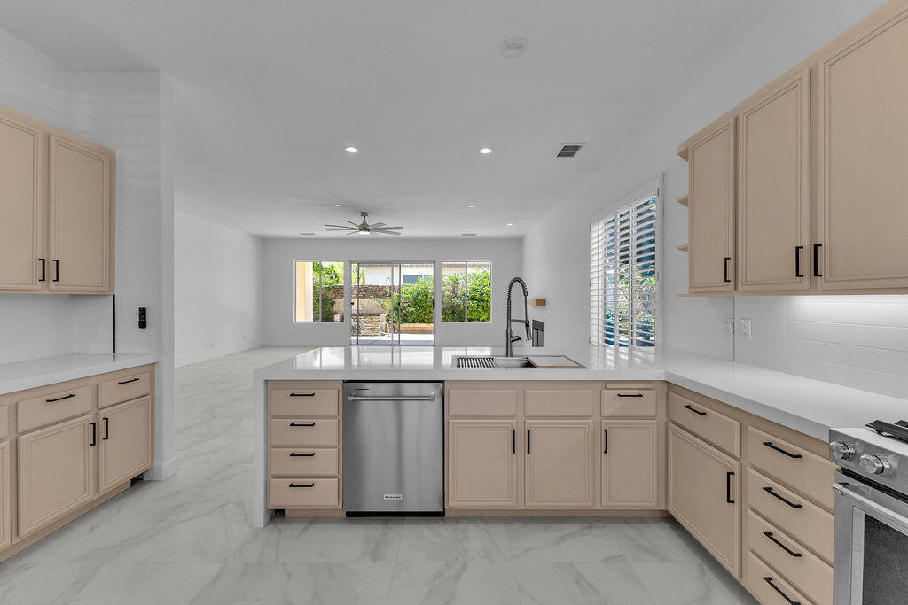 74613 Waterlily Circle - Photo 17