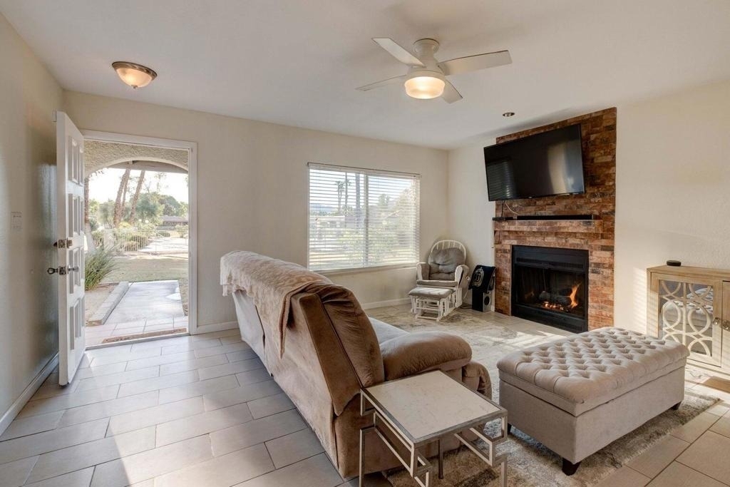 75240 Camello Court N - Photo 1