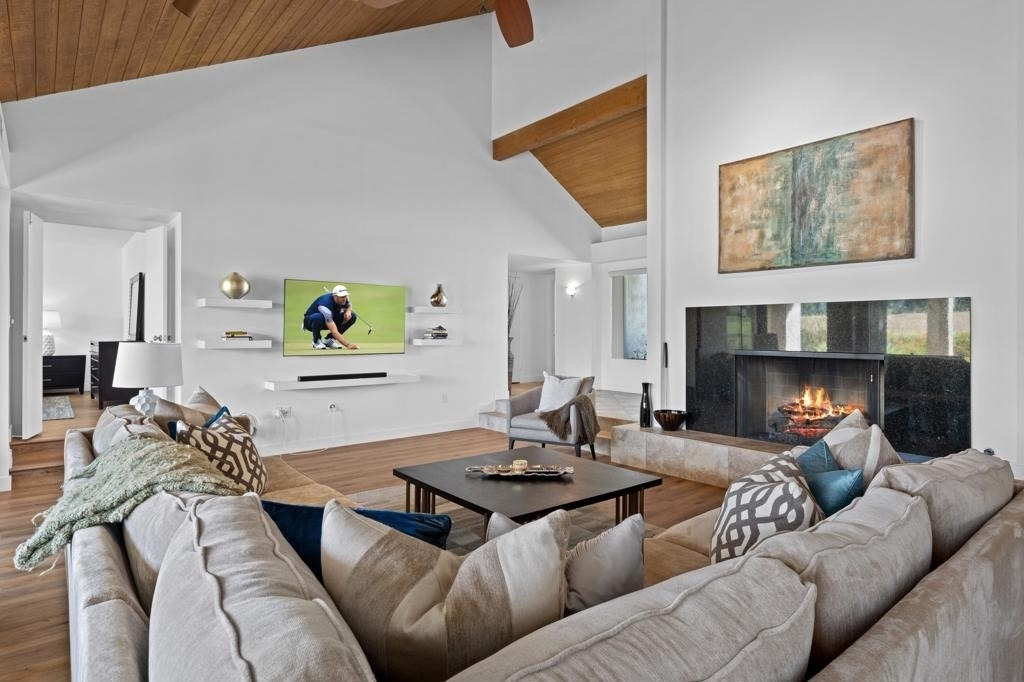 35018 Mission Hills Drive - Photo 10