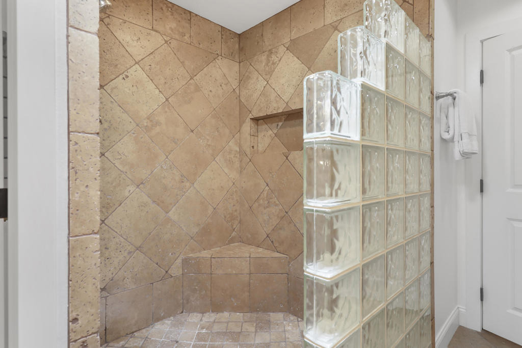 76570 Hollyhock Drive - Photo 18