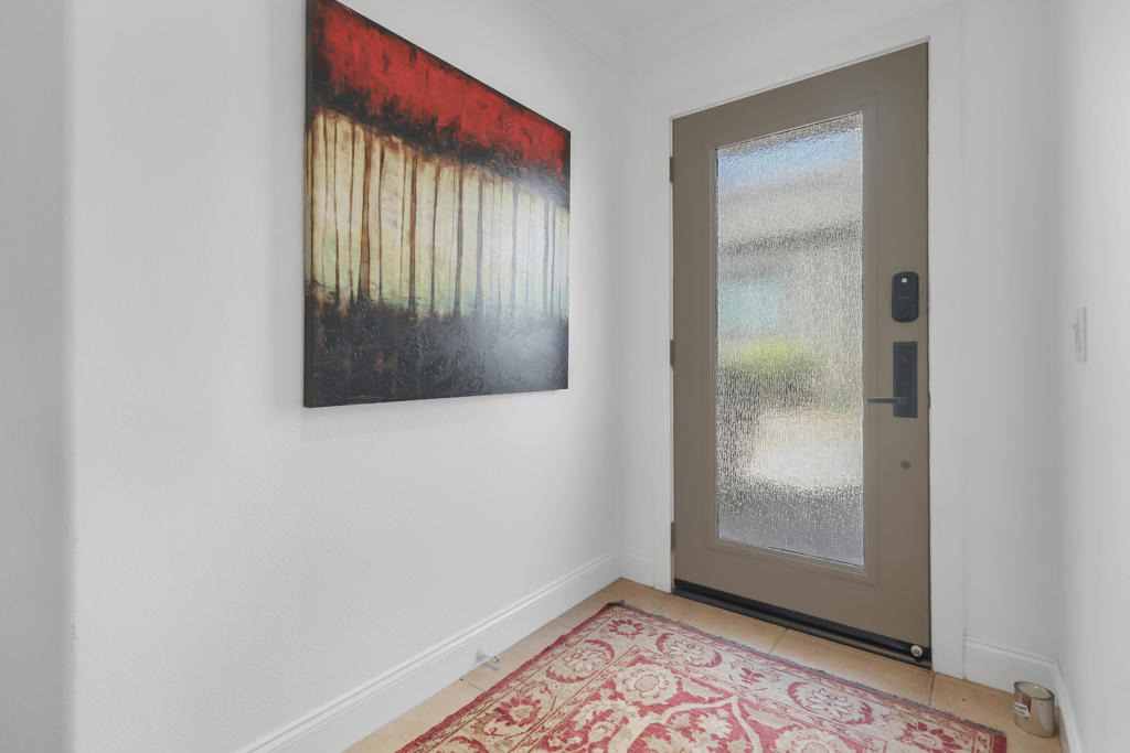 76570 Hollyhock Drive - Photo 2