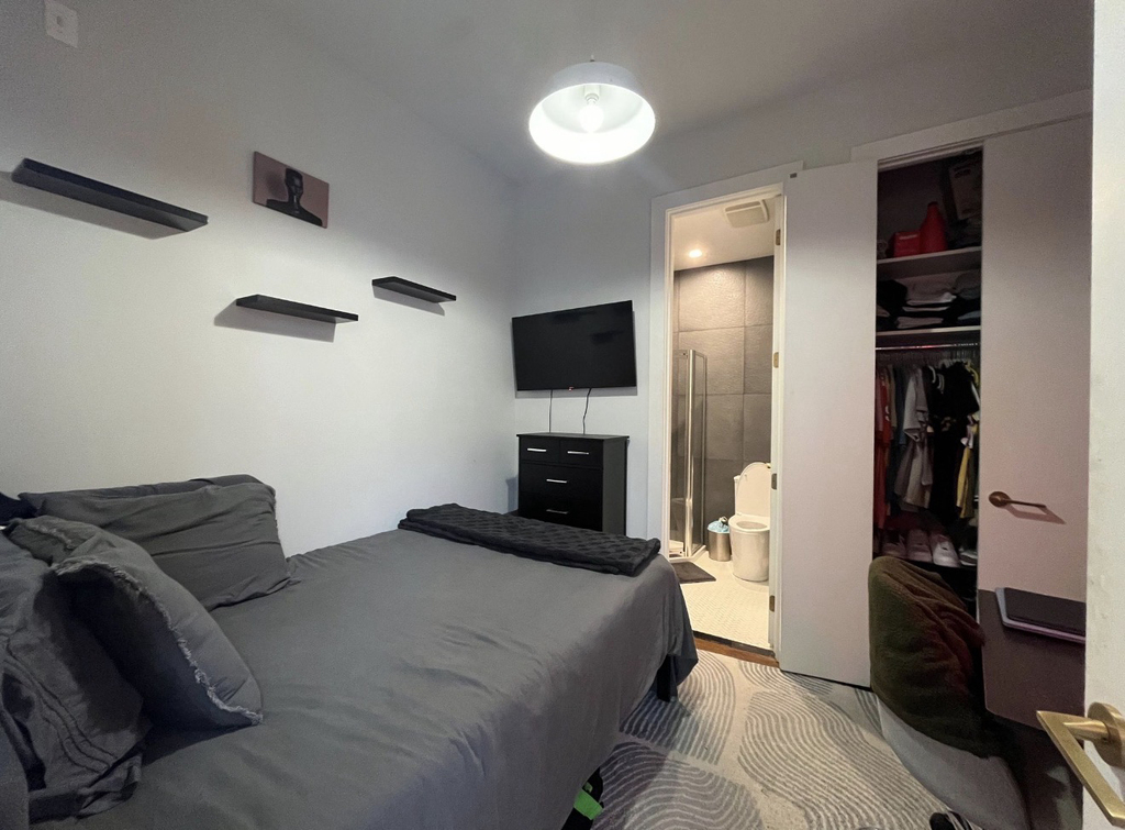 1009 Willoughby Avenue - Photo 10