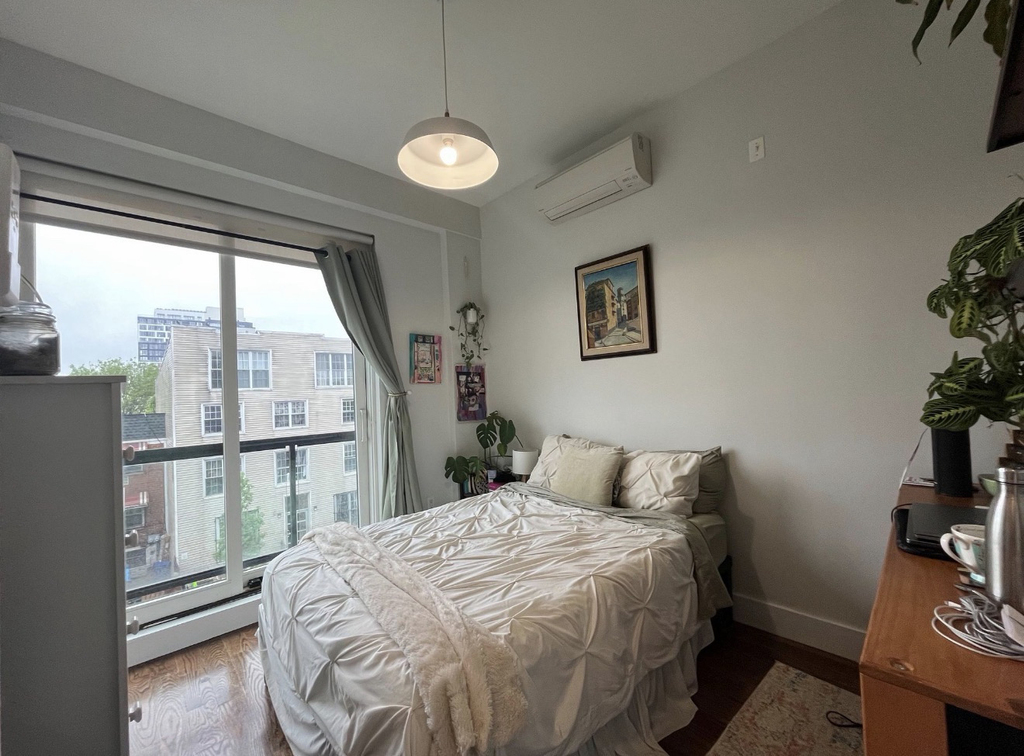 1009 Willoughby Avenue - Photo 7