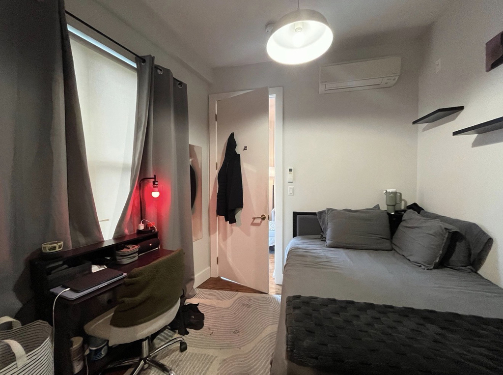 1009 Willoughby Avenue - Photo 9