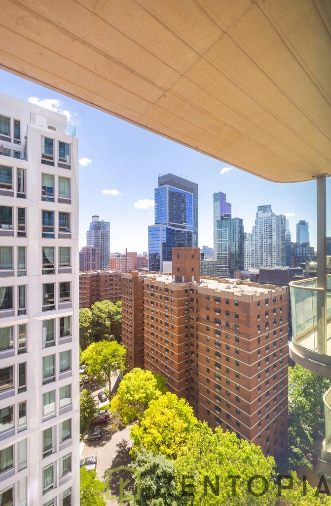 104 Fleet Place - Photo 19