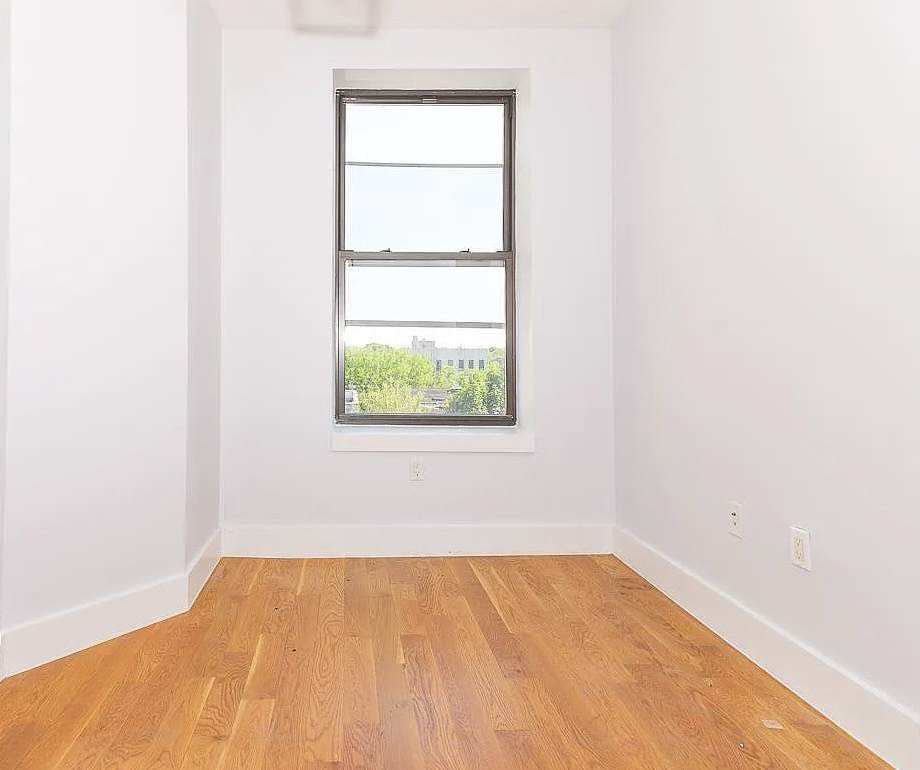 462 Pulaski Street - Photo 5