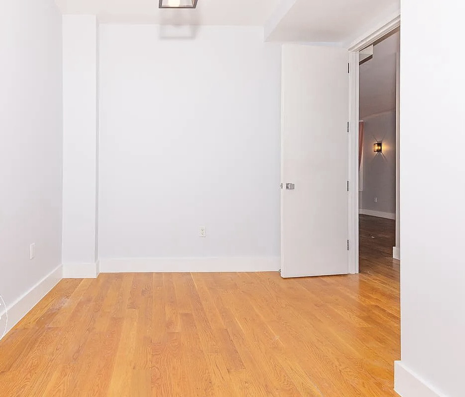 462 Pulaski Street - Photo 6