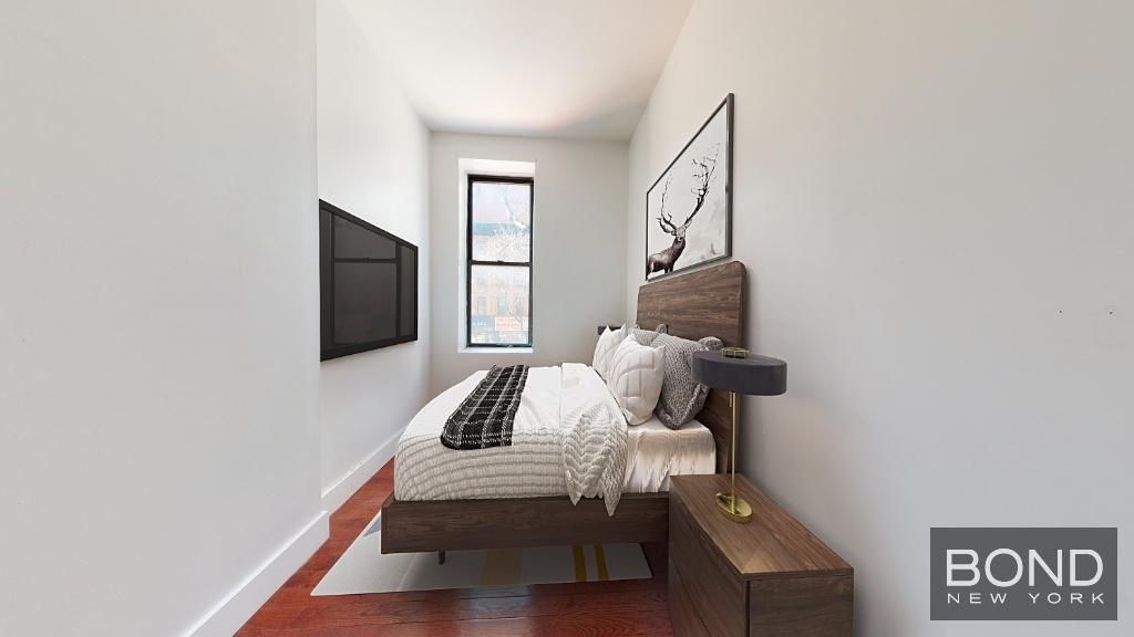 1502 1st Avenue - Photo 3