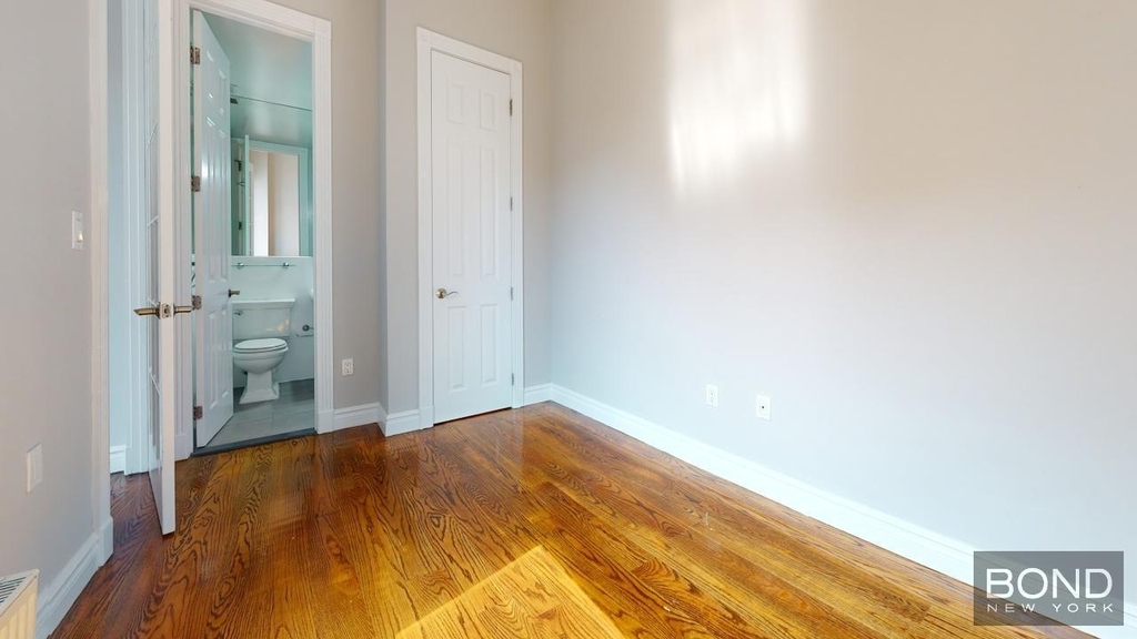 East 13th Street - Photo 10