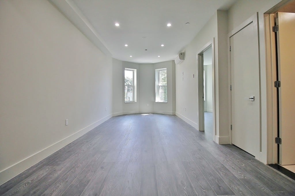 2517 Bedford Ave. - Photo 5