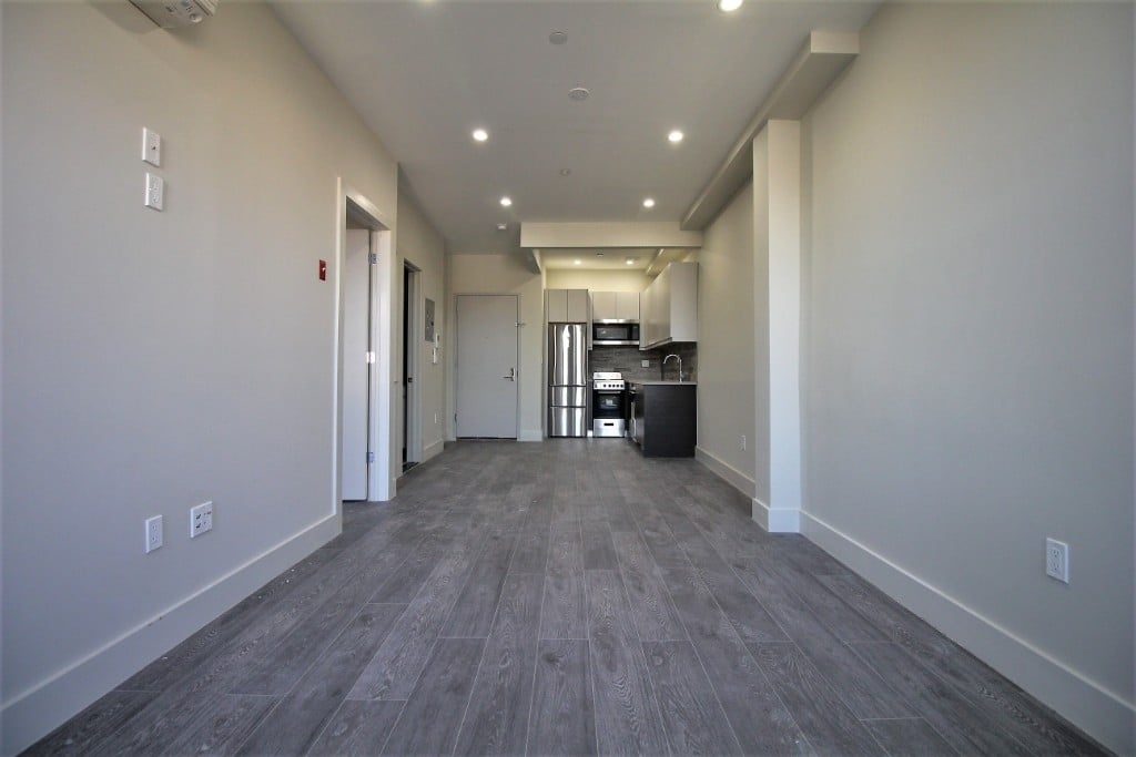 2517 Bedford Ave. - Photo 4