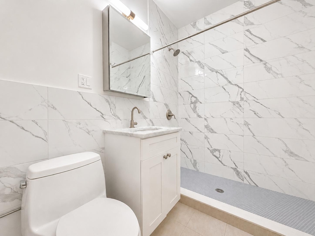 241 Ocean Parkway - Photo 13