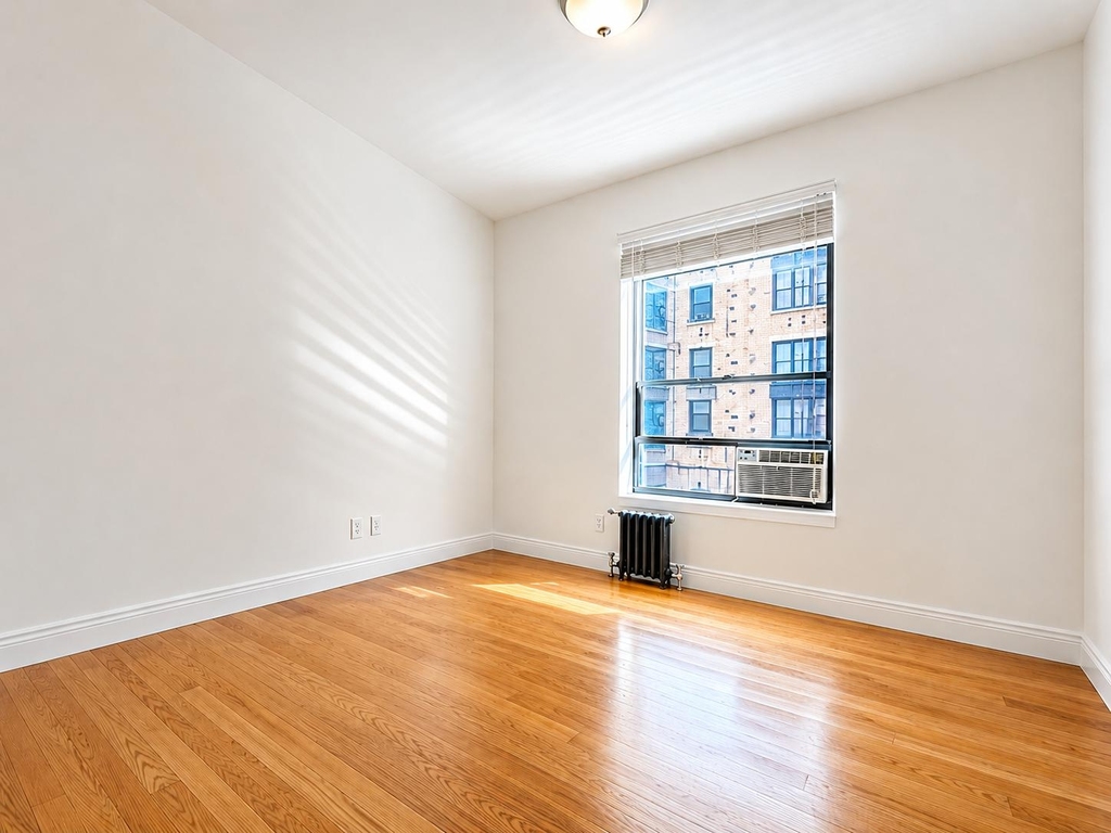 241 Ocean Parkway - Photo 10