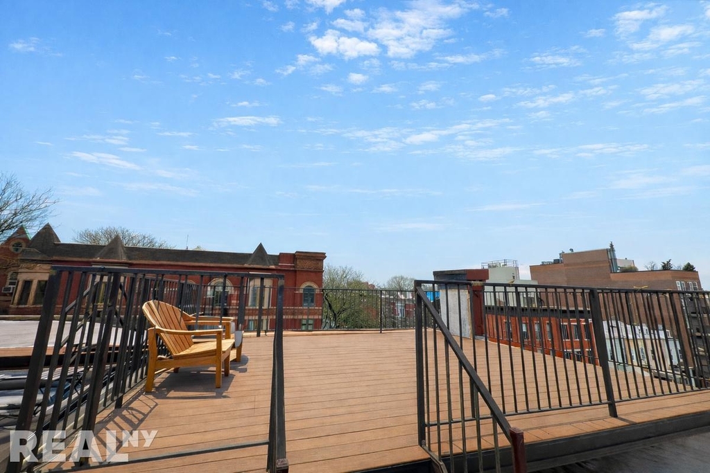 11th Street - Photo 1