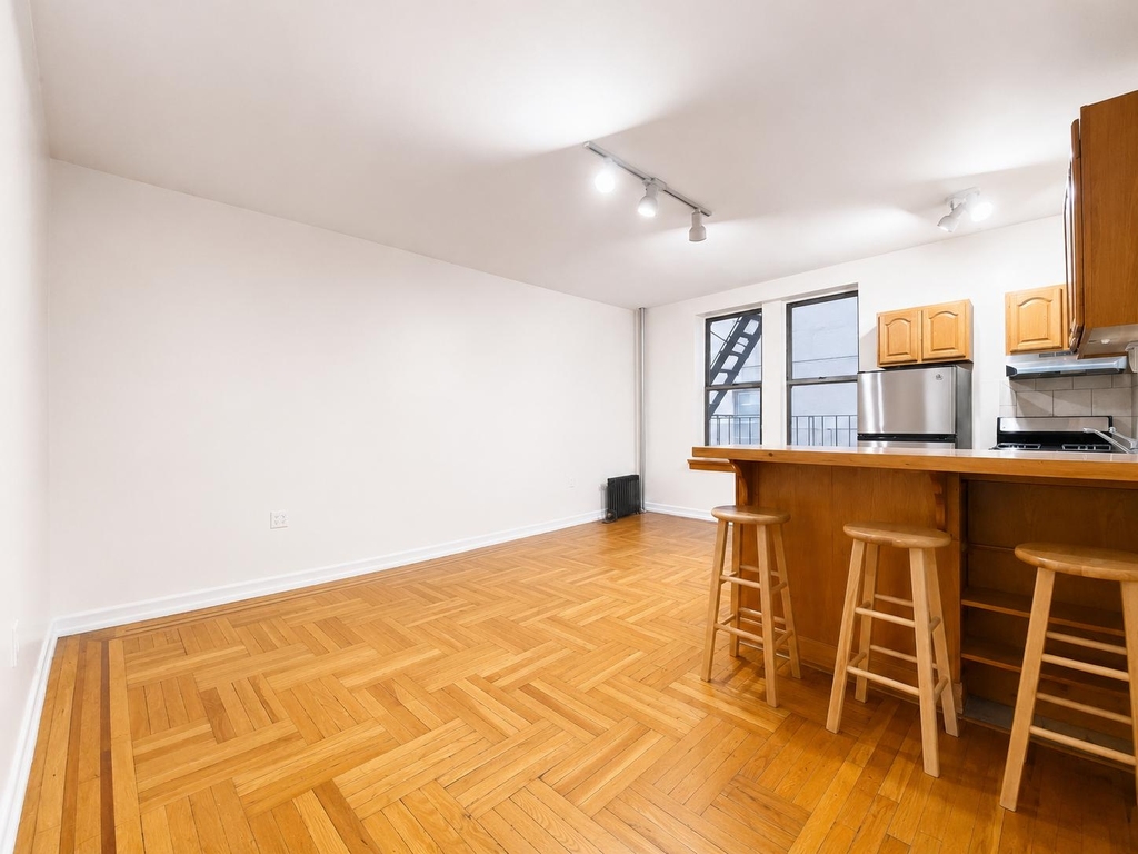 707 West 171st Street - Photo 10