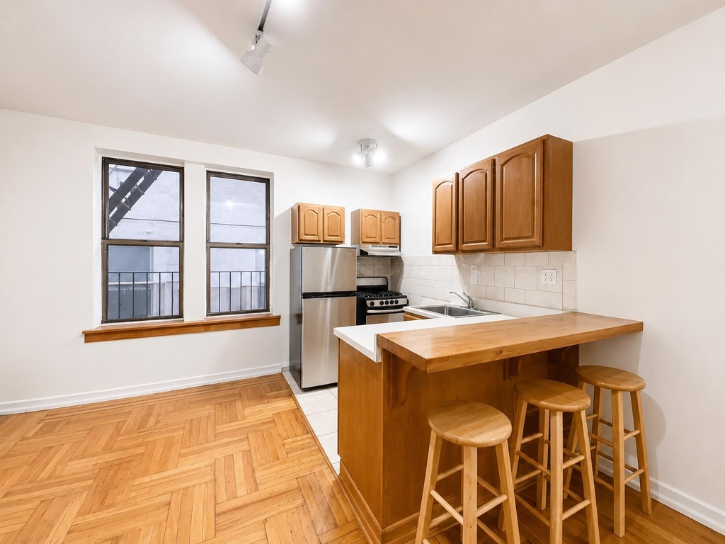 707 West 171st Street - Photo 9