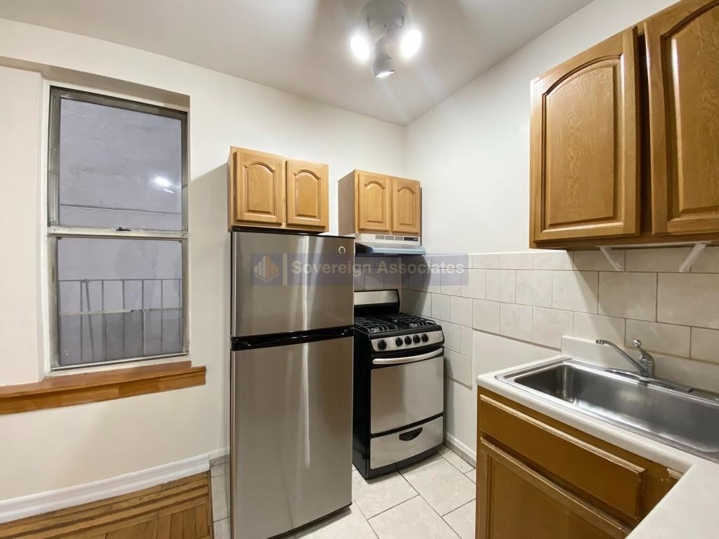 707 West 171st Street - Photo 6
