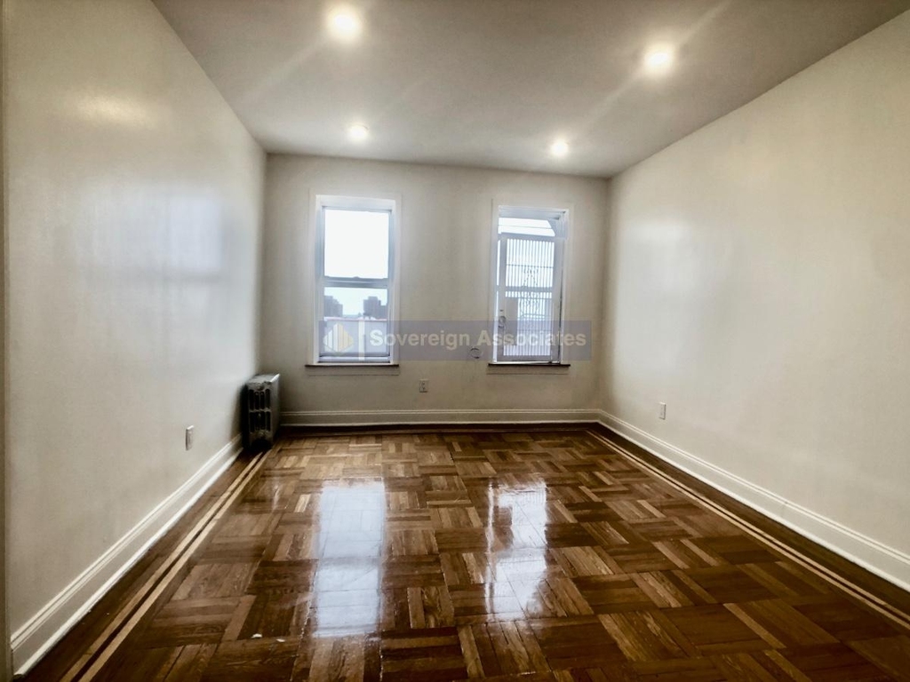 175 Pinehurst Avenue - Photo 1