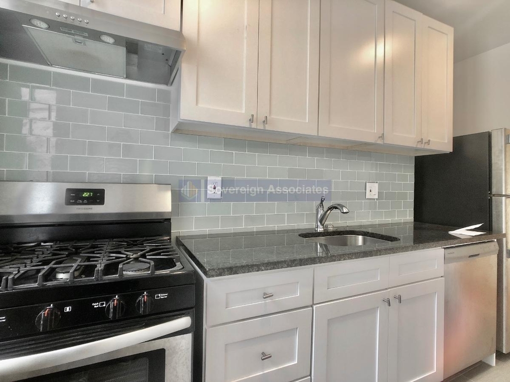 175 Pinehurst Avenue - Photo 8