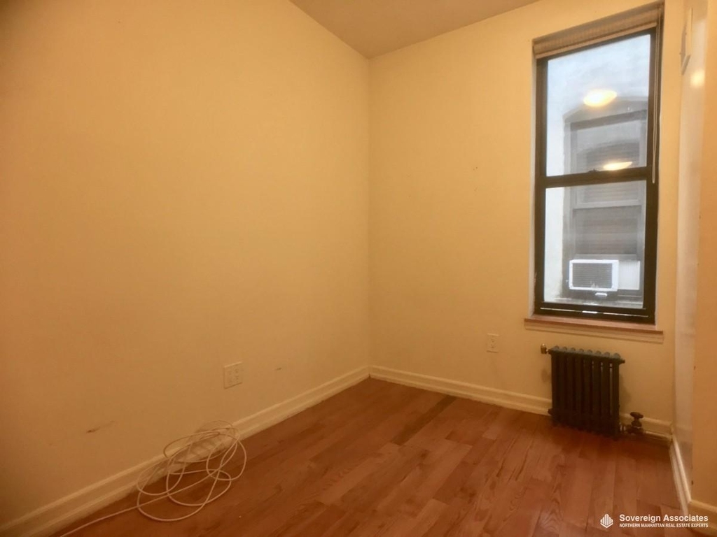 3133 Broadway - Photo 2
