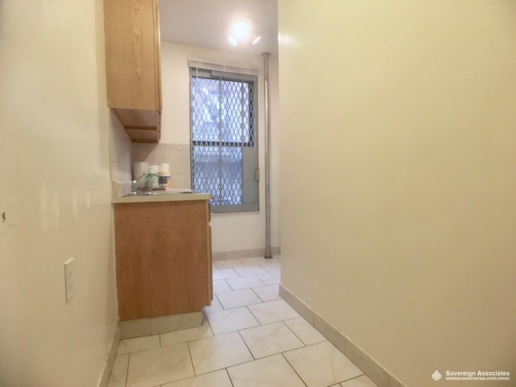 3133 Broadway - Photo 7
