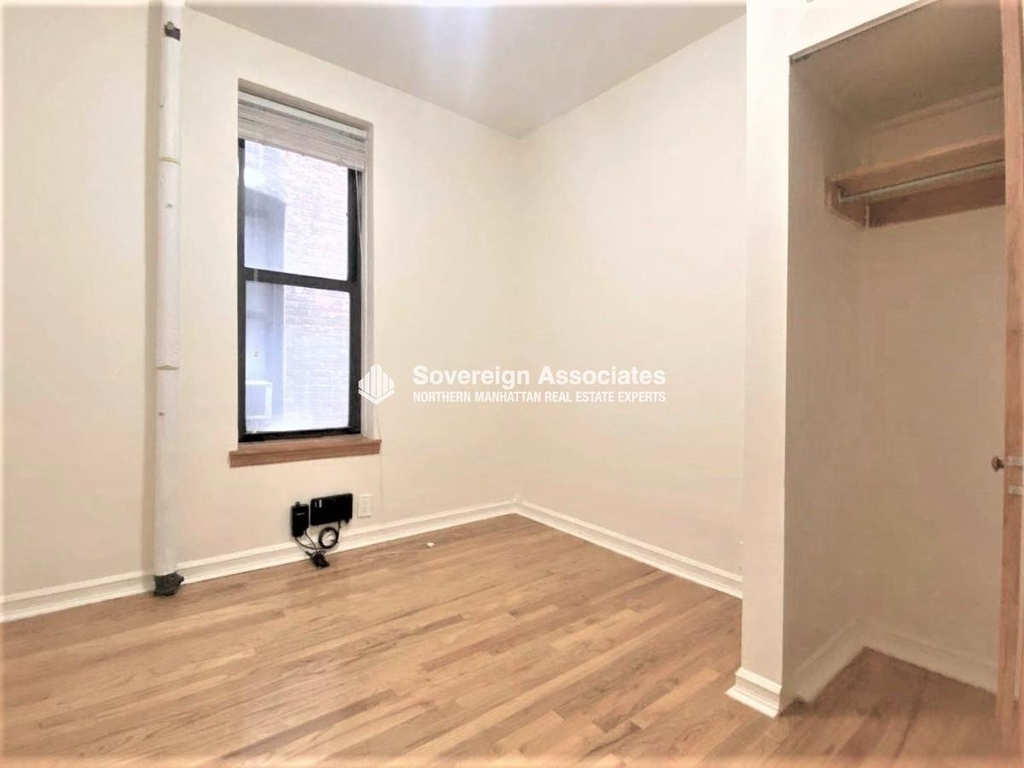 3135 Broadway - Photo 3
