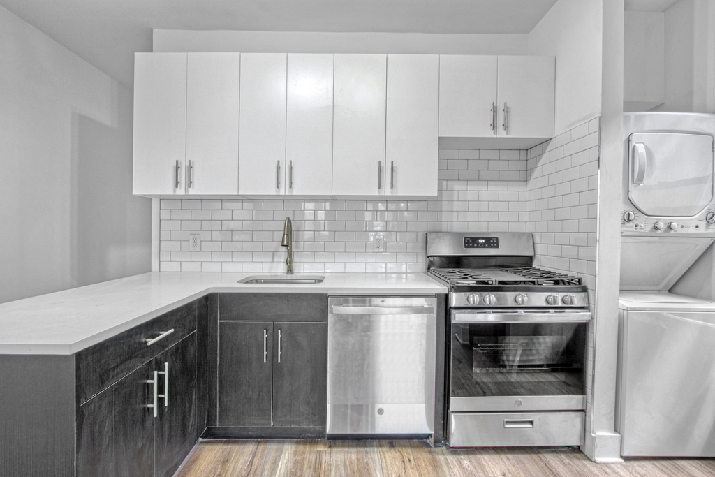 323 Midwood St - Photo 7