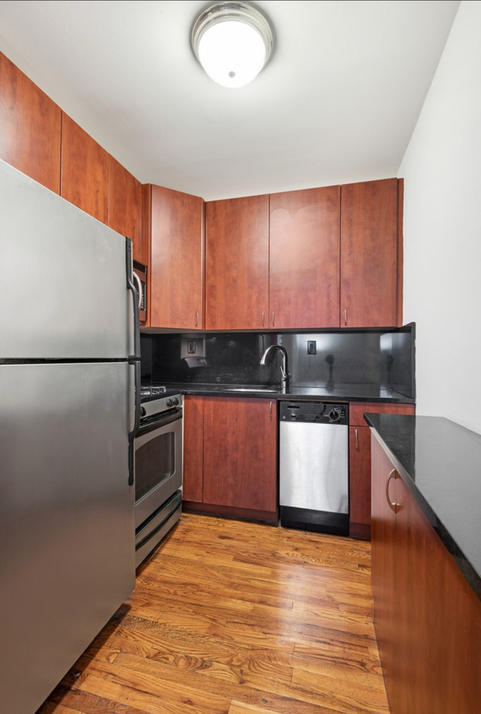 226 East 25th Street - Photo 0