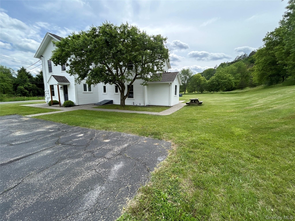173 Amenia Road - Photo 0
