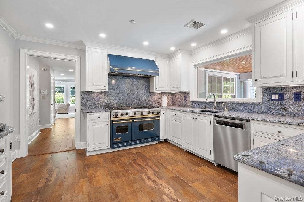 22 Crane Road - Photo 8