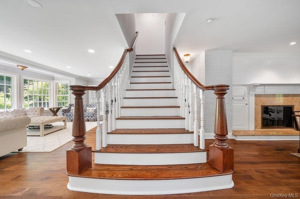 22 Crane Road - Photo 1