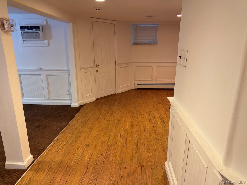 19 Laurel St - Photo 2