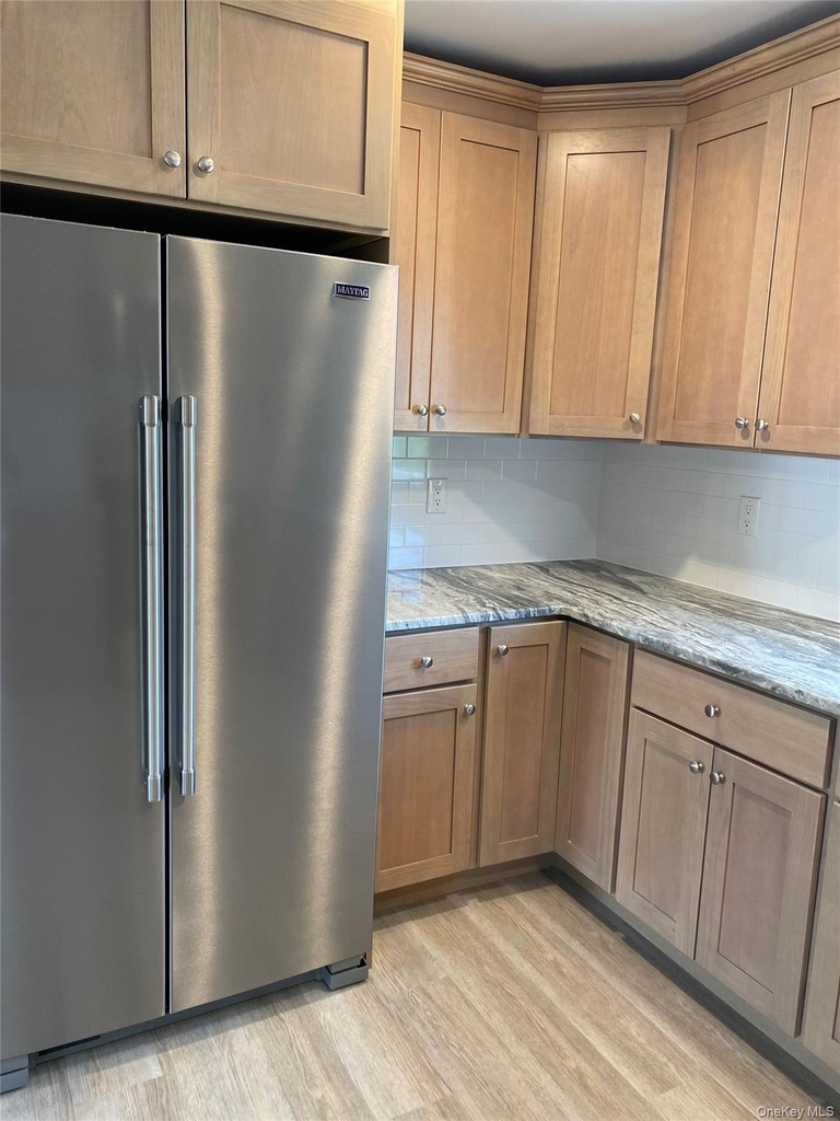 120 E Central Avenue - Photo 4