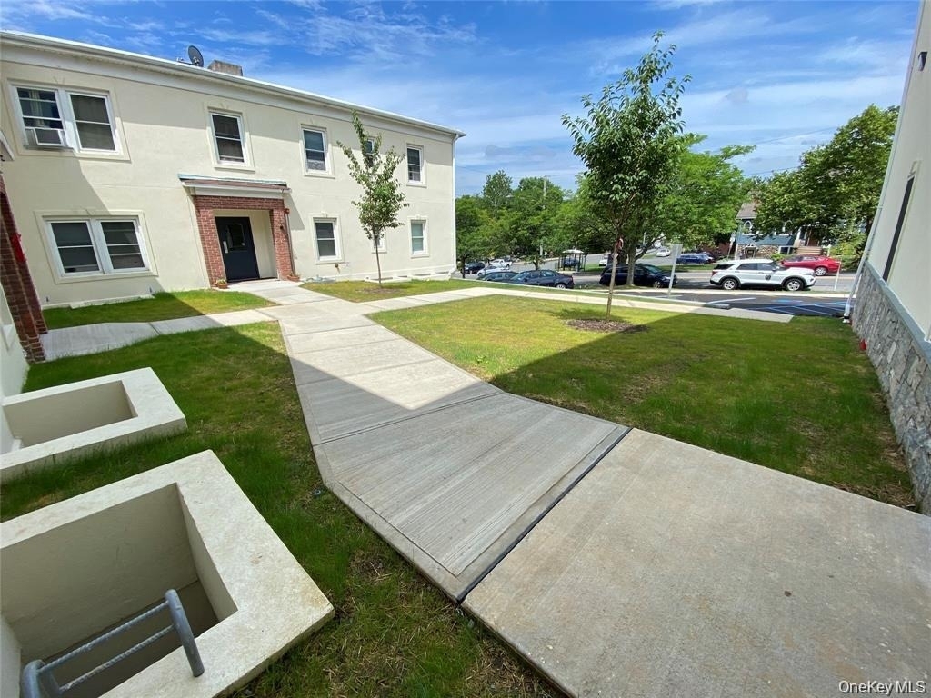 120 E Central Avenue - Photo 2