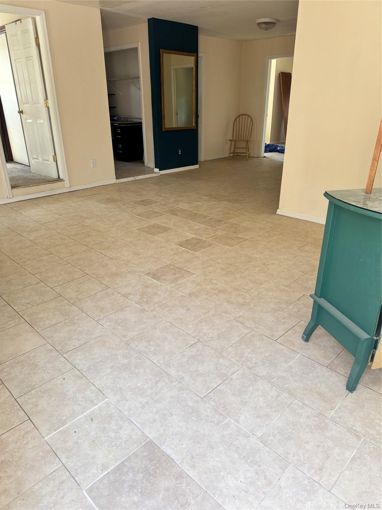 33 Hawthorne Road - Photo 1
