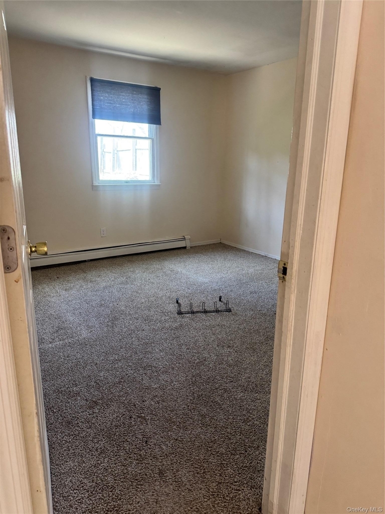 33 Hawthorne Road - Photo 3