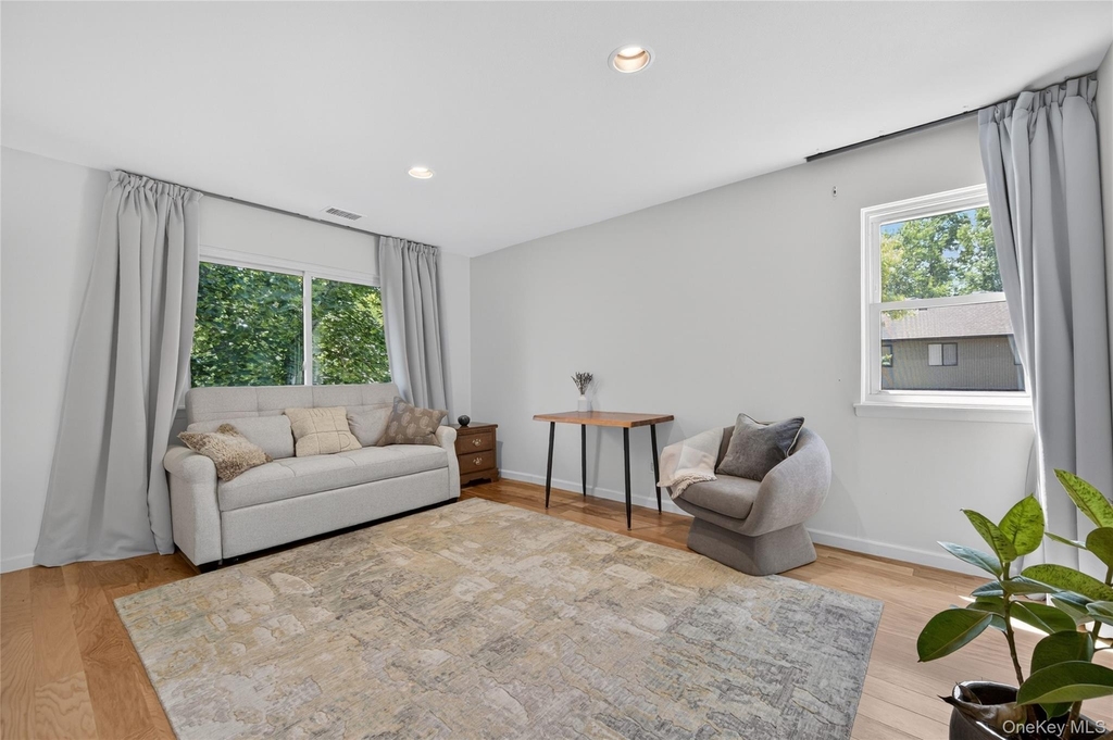 60 Wimbledon Drive - Photo 26