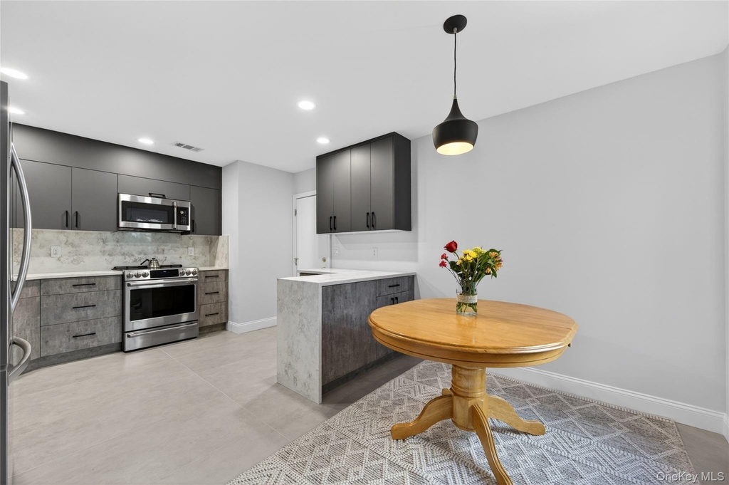 60 Wimbledon Drive - Photo 14