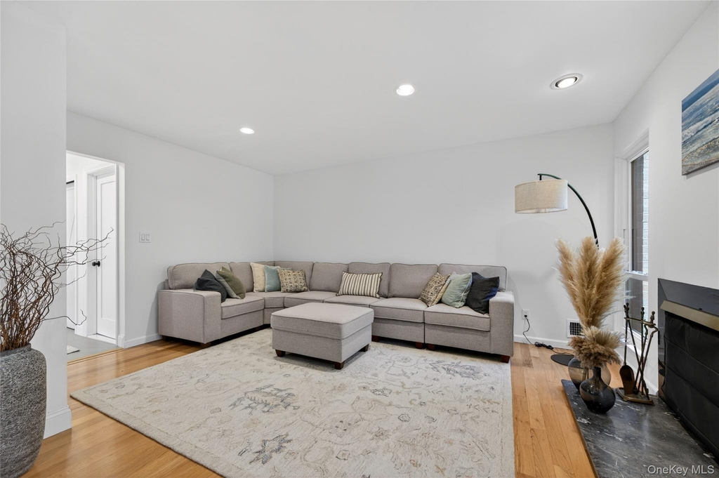60 Wimbledon Drive - Photo 7