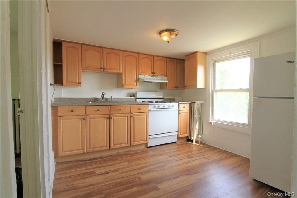 119 High Street - Photo 5